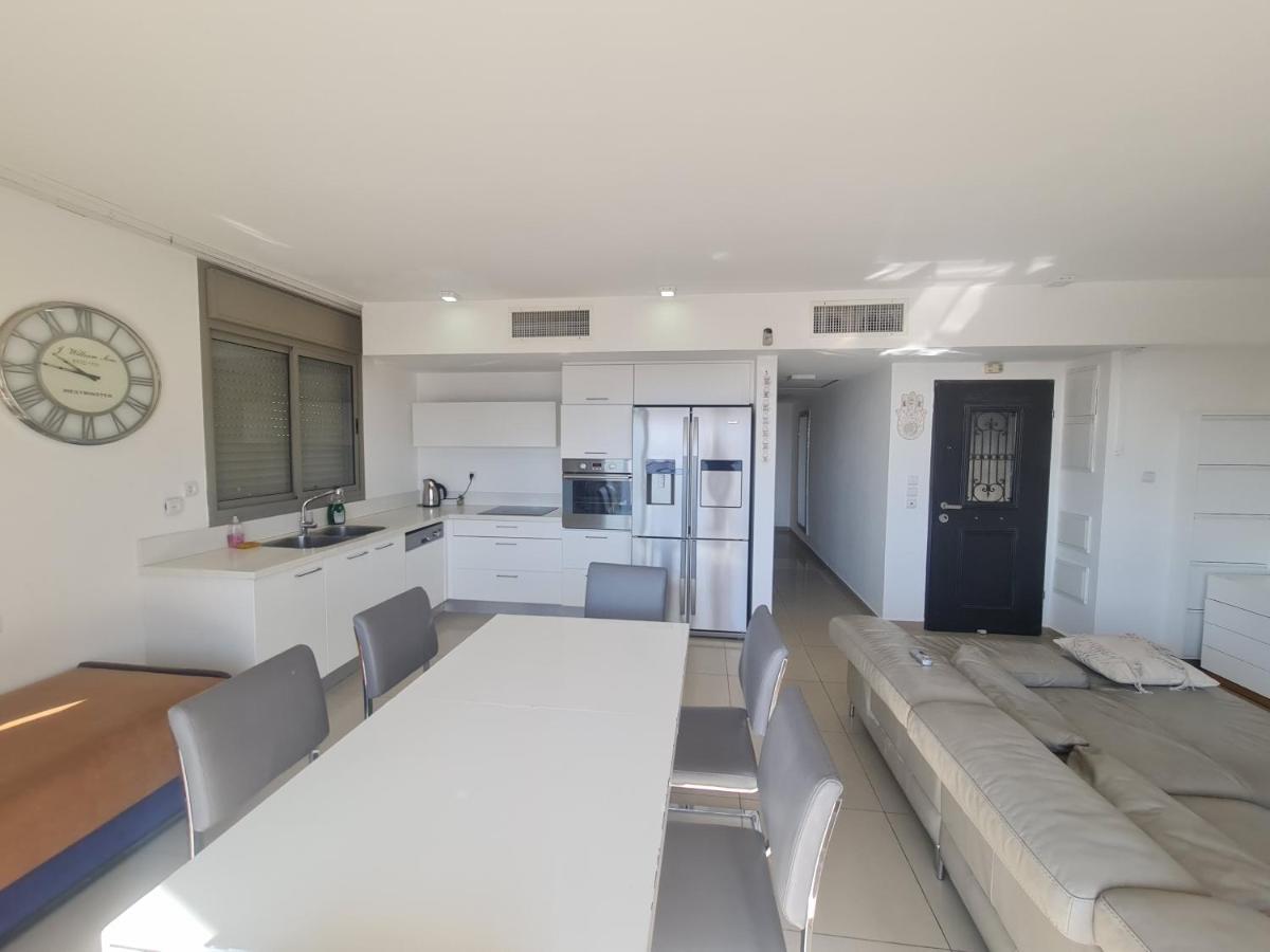 Top-Luxury Exclusive Аpt With Jacuzzi In Front Of The Sea Eilat Luaran gambar