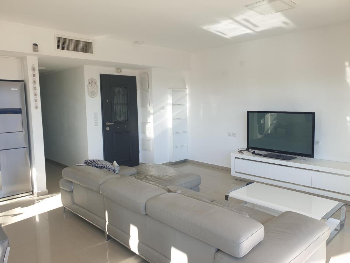 Top-Luxury Exclusive Аpt With Jacuzzi In Front Of The Sea Eilat Luaran gambar